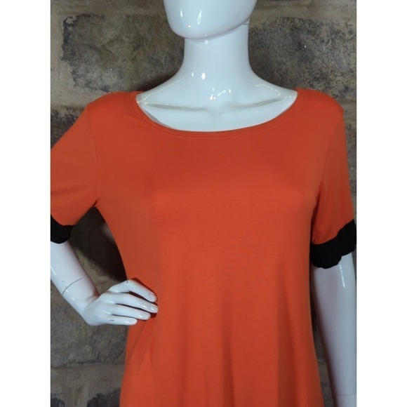 Sarin Mathews Top Orange Black Short Sleeve Round Neck Woman's Size Medium - Picture 3 of 12